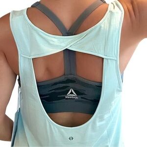 TAVI Sage Athletic Tank Top with Cutout in Back Size M NWT